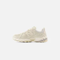 New New Balance 610 Angora
