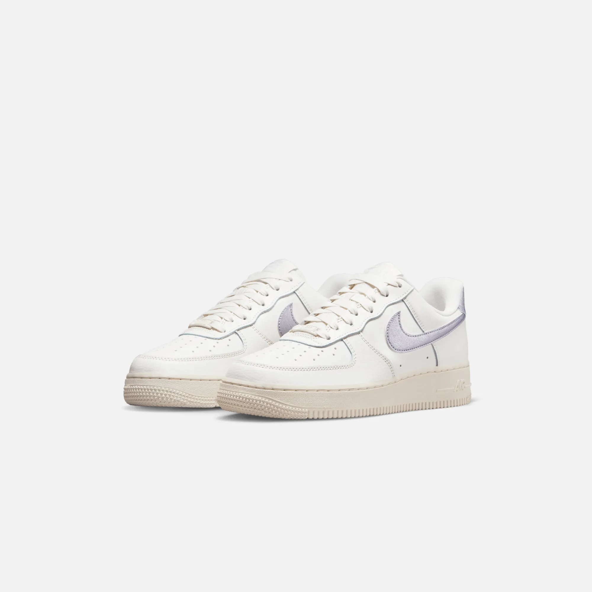 Discount Nike Air Force 1 `07 Ess Sail / Oxygen Purple