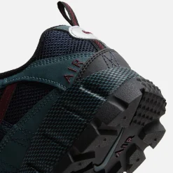 Shop Nike Air Humara Qs Silver / Midnight Navy / Black / Desert Bronze