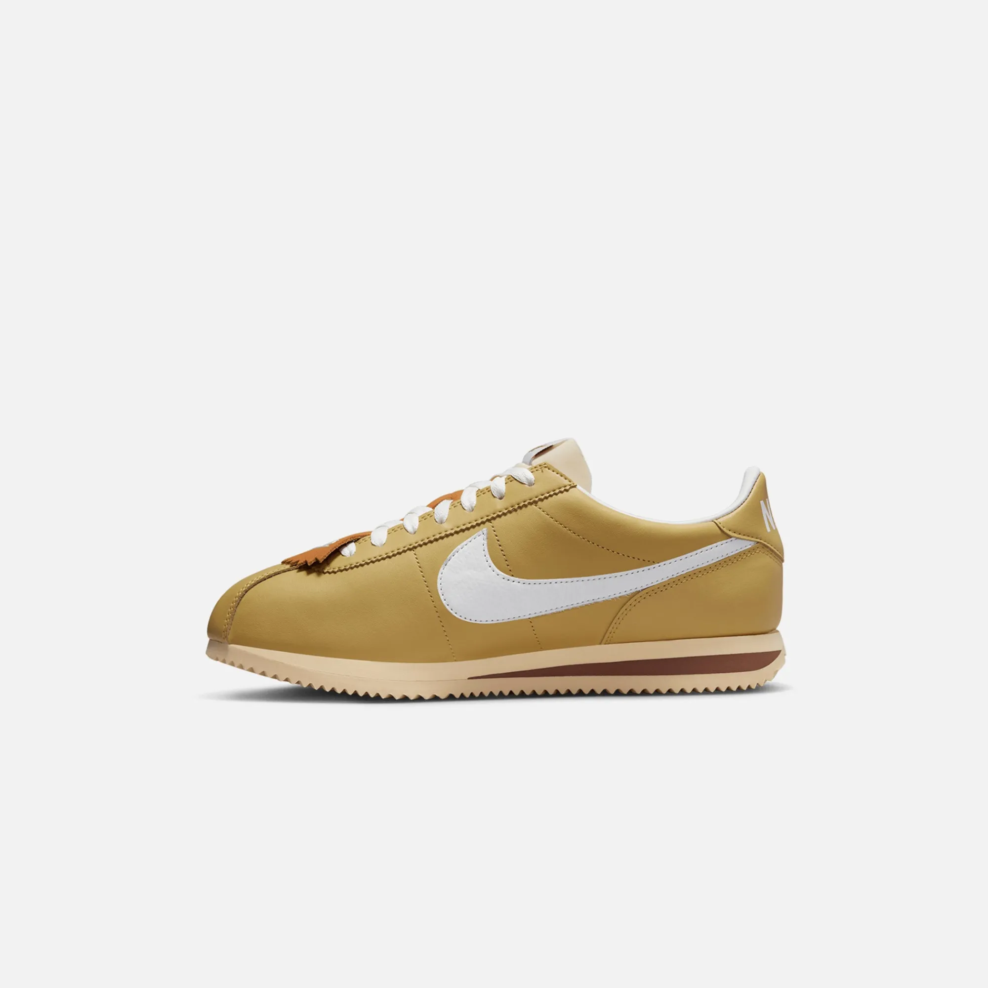 Store Nike Cortez 23 Wheat Gold / White / Coconut Milk / Pale Vanilla