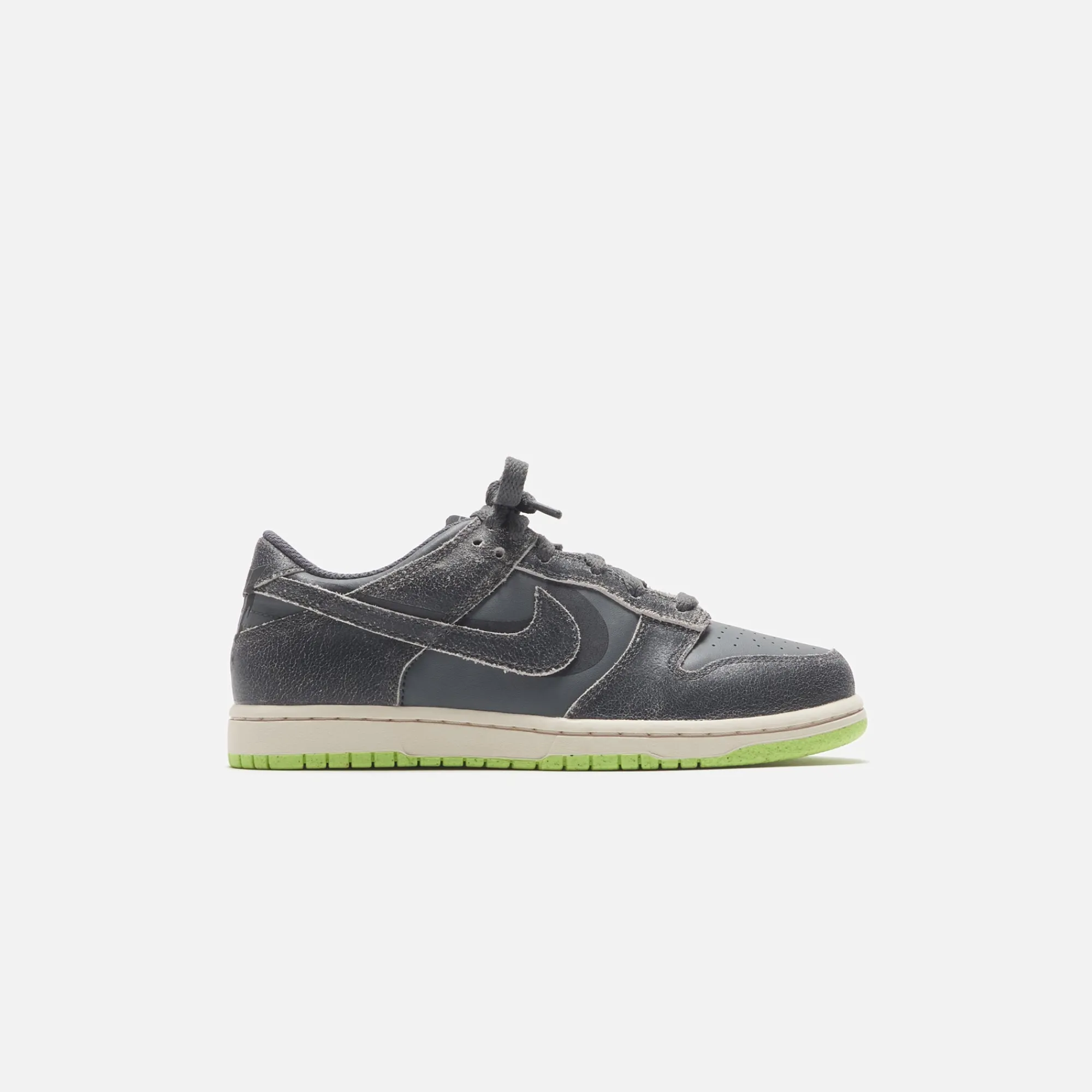 Sale Nike Dunk Low Se Iron Grey / Phantom / Ghost Green