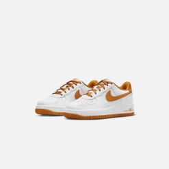 Online Nike Grade School Air Force 1 White / Desert Ochre