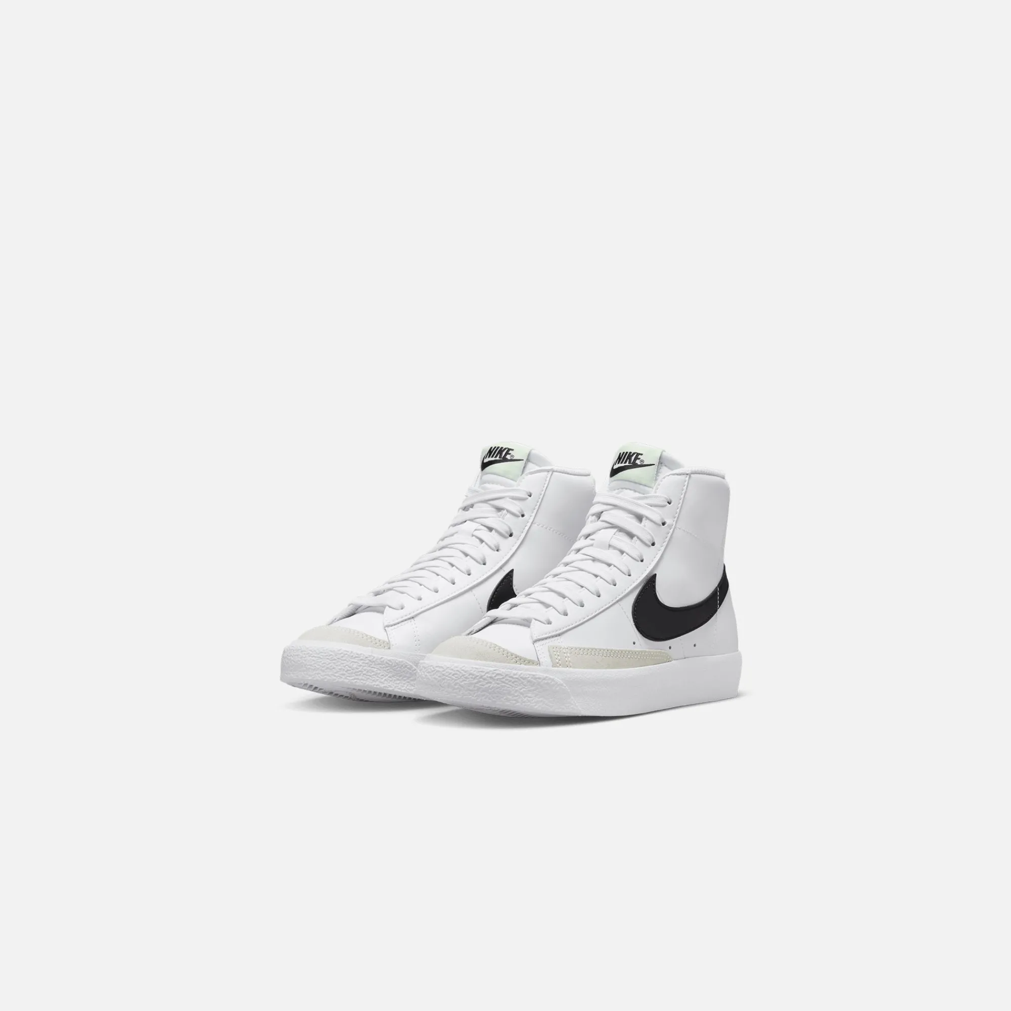 Sale Nike Grade School Blazer Mid `77 White / Black / Barely Volt