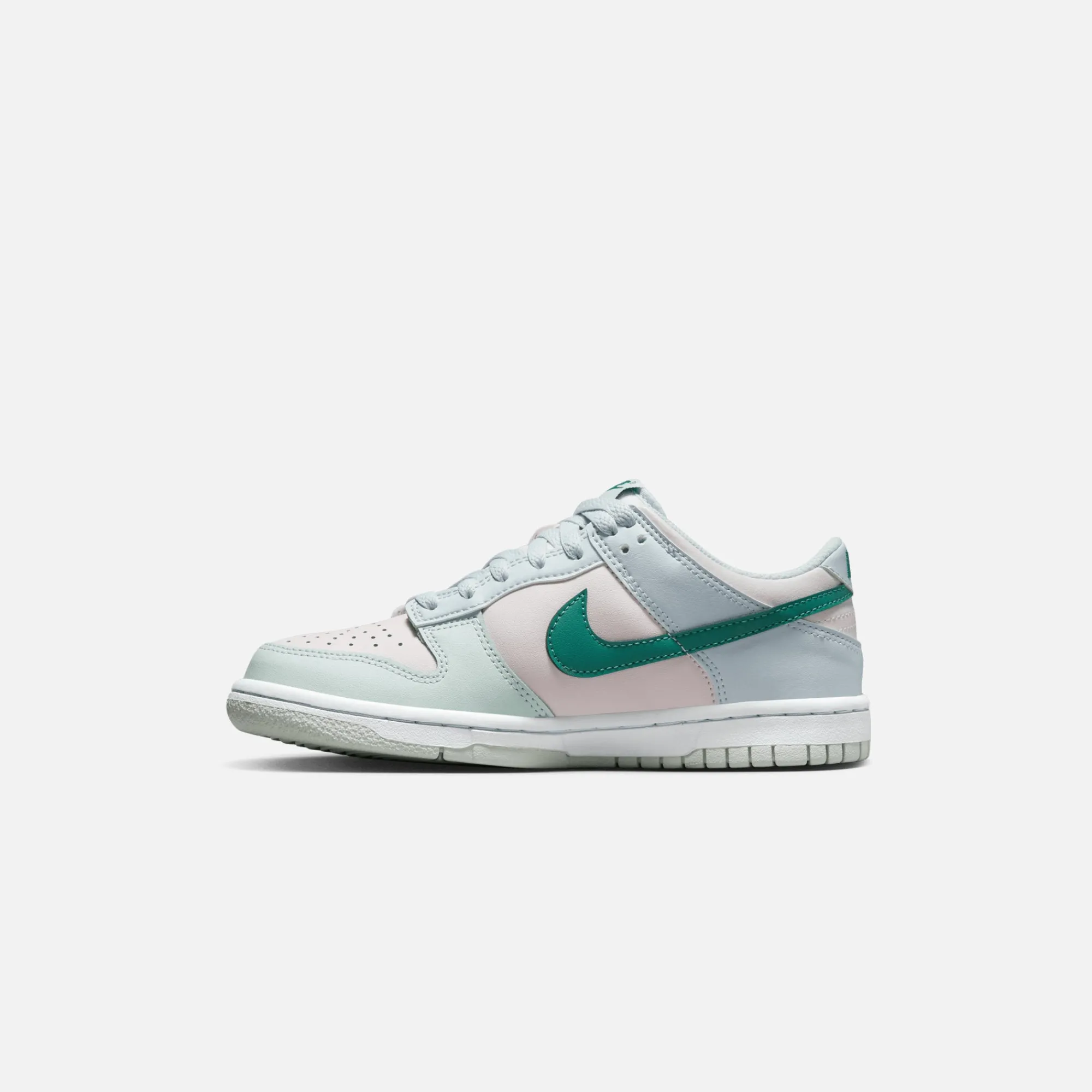 Store Nike Grade School Dunk Low Football Grey / Mineral Teal / Pearl Pink