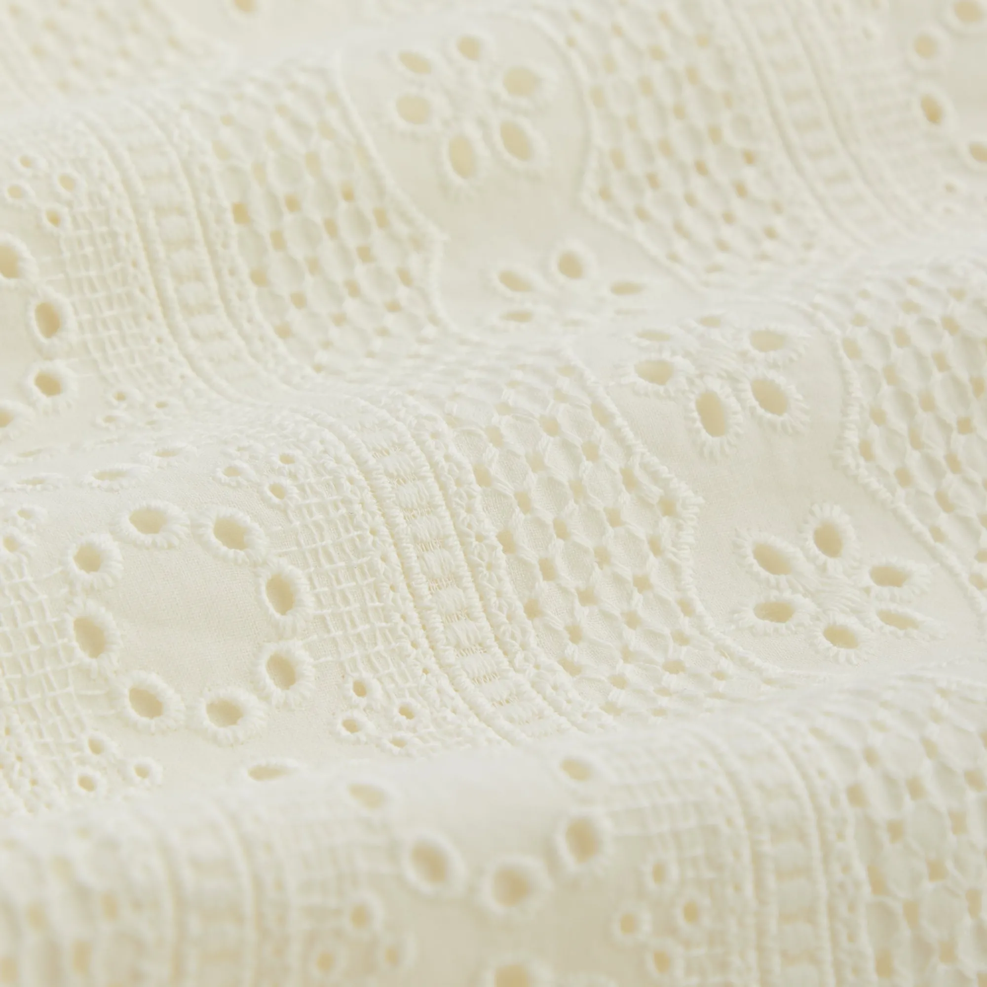 Flash Sale Kith Cotton Eyelet Belmont Short Sandrift