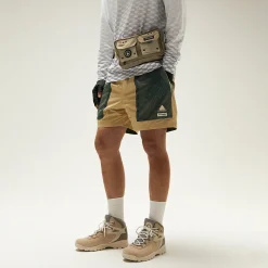 Shop Kith For Columbia Pfg Deschutes Valley™ Short Sierra Tan