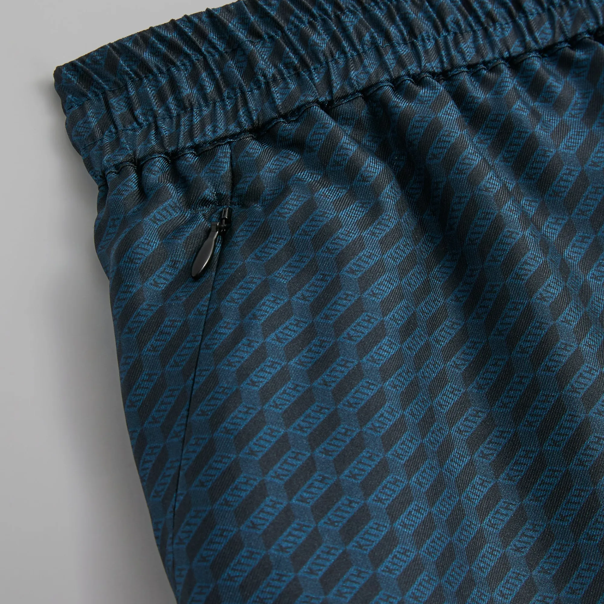 Best Sale Kith Monogram Silk Cedar Short Nocturnal