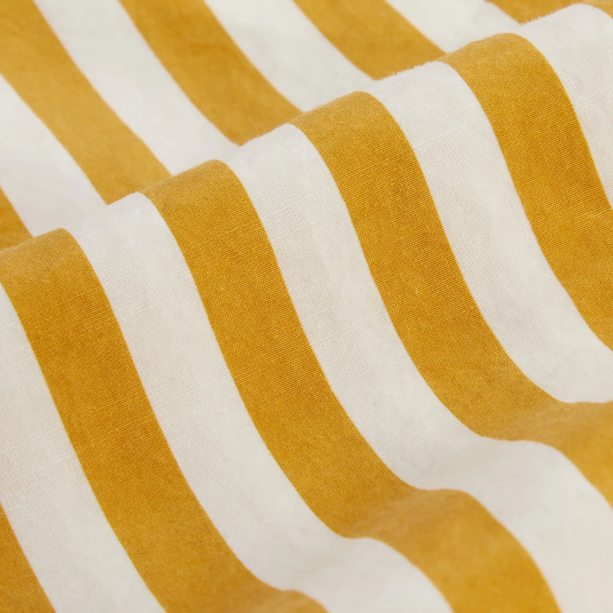 Hot Kith Striped Cedar Short Flash