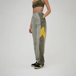 Online Kith Women Carter Color-Blocked Wind Pant Plaster