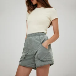 Best Kith Women Devan Wind Short Tinge