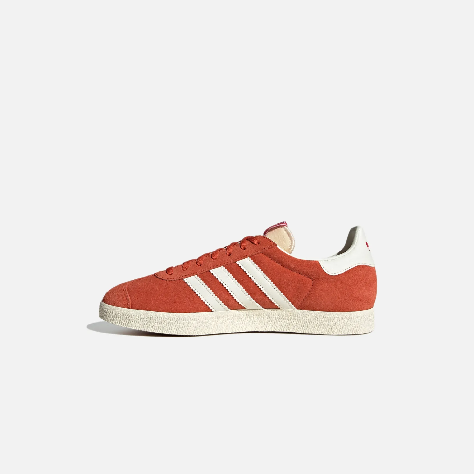 Flash Sale adidas Originals Gazelle Preloved Red / Off White / Cream White