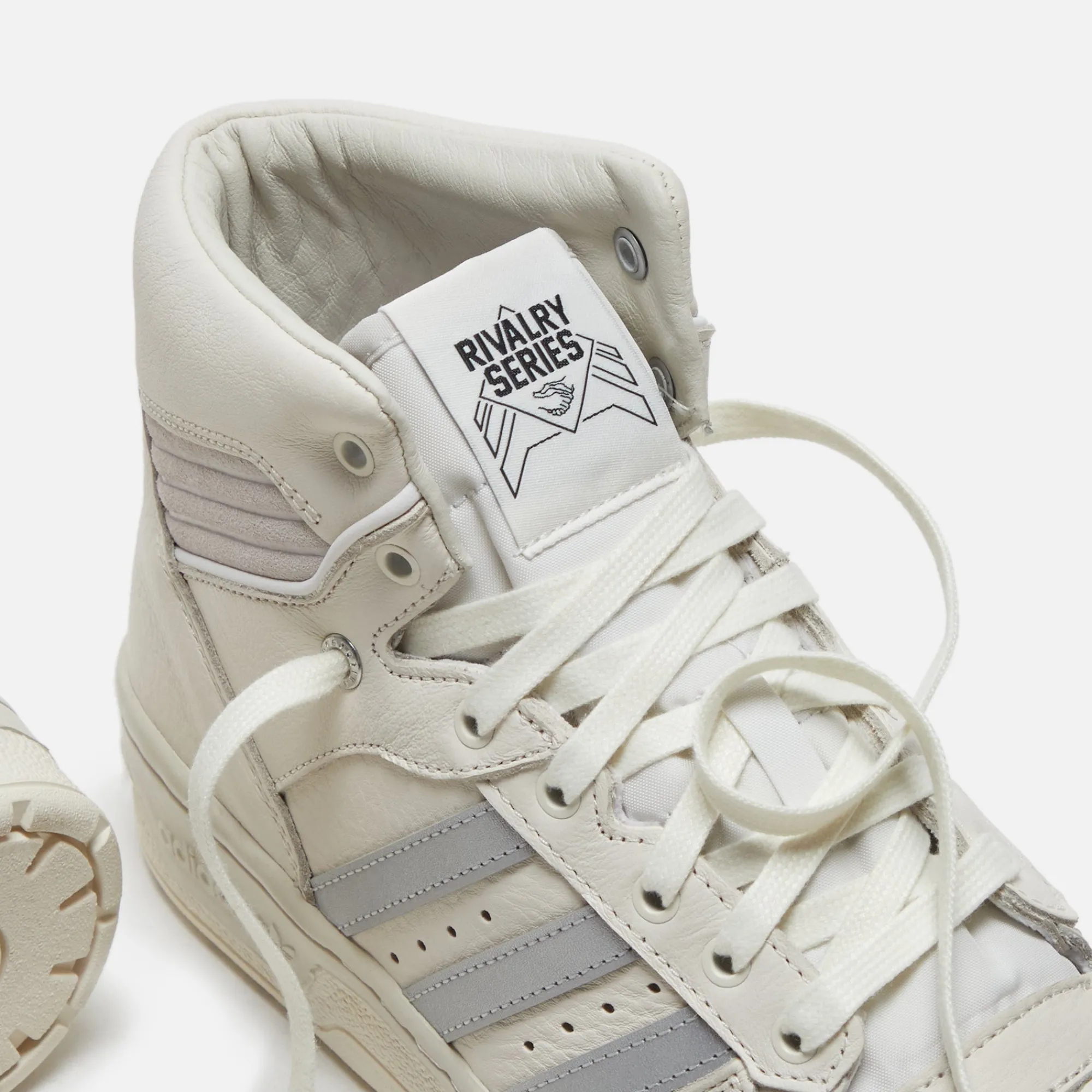 Fashion adidas Originals Rivalry High Consortium Chalk White / Silver Metallic / Grey One
