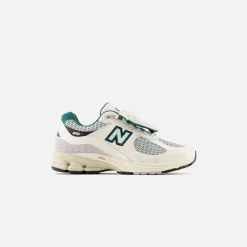 Online New Balance 2002R Sea Salt / Green / White