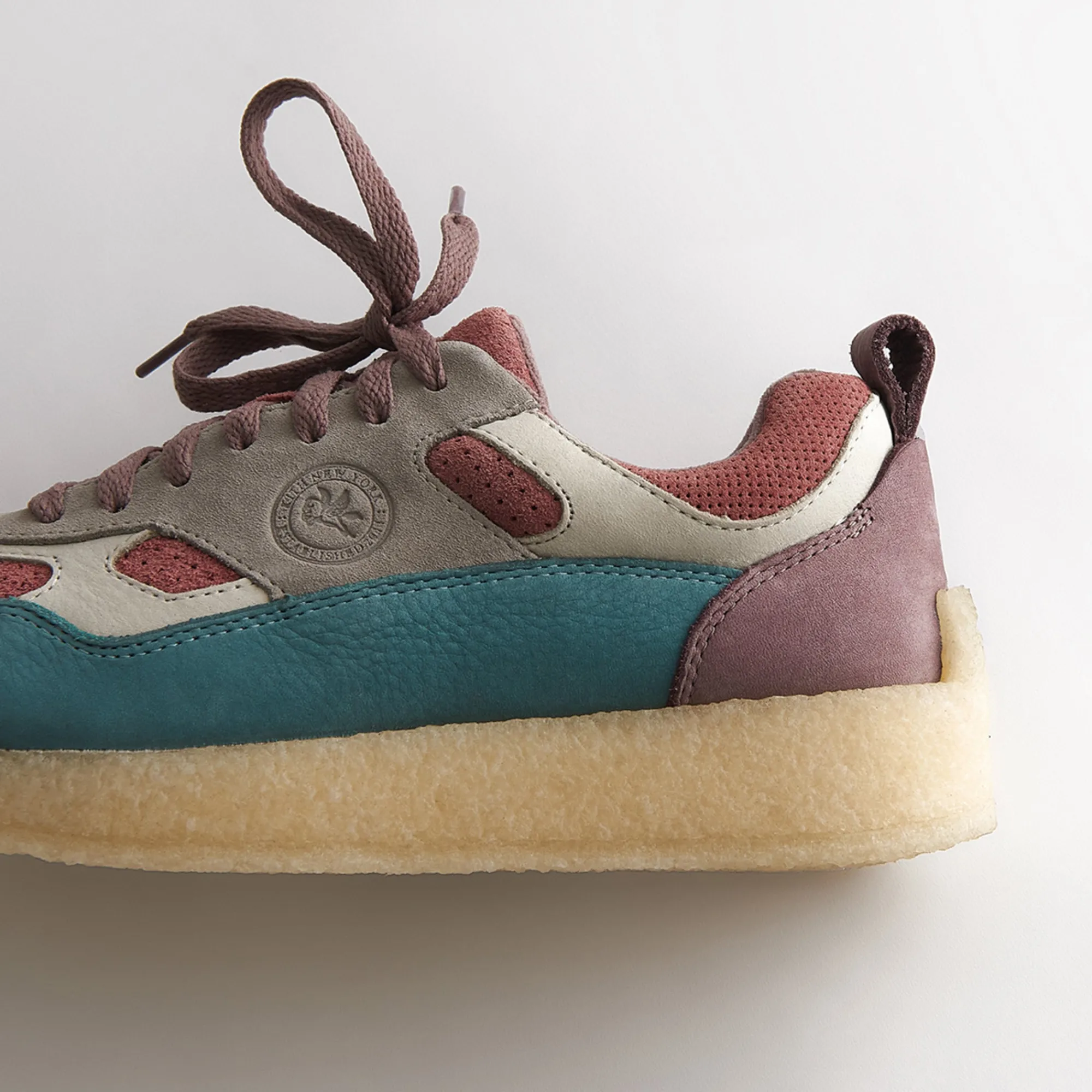 Cheap Kith Ronnie Fieg For Clarks 8Th Street Lockhill Pink / Blue