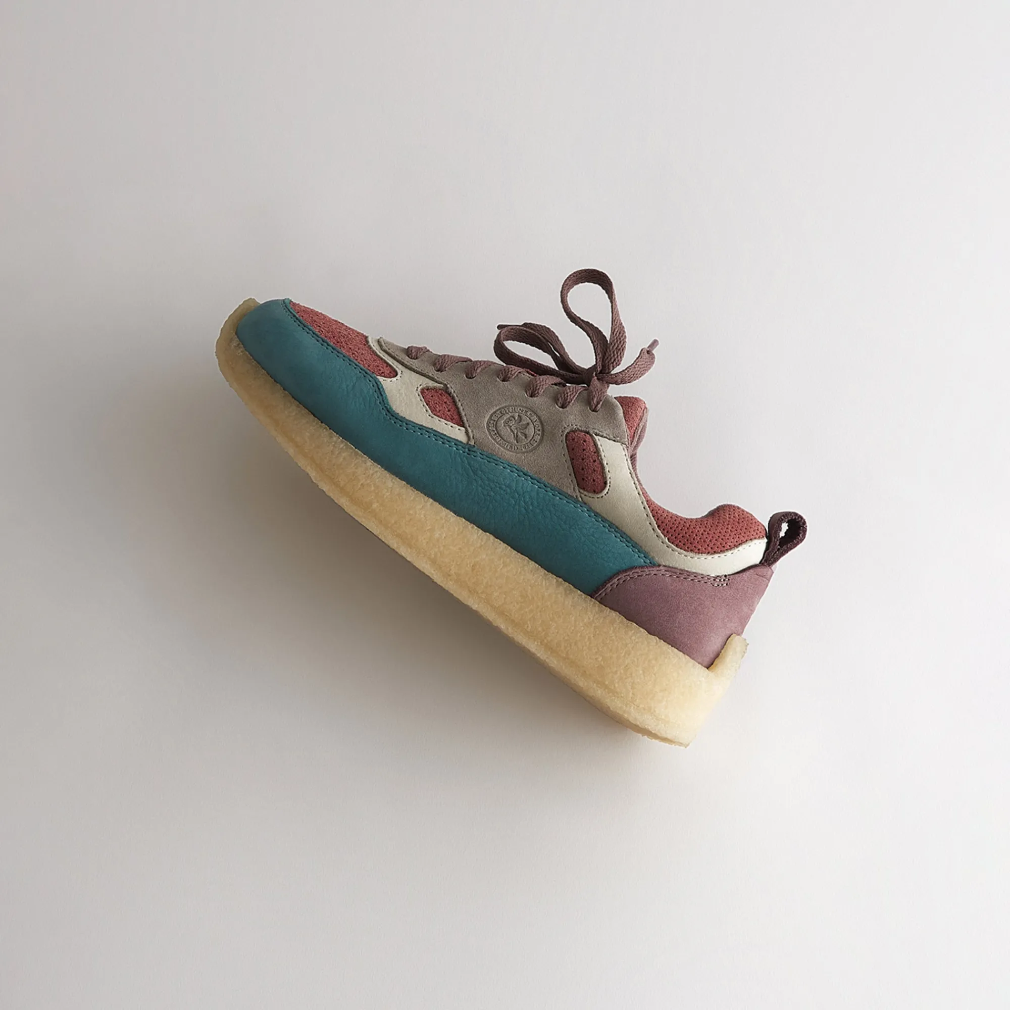 Hot Kith Ronnie Fieg For Clarks 8Th Street Lockhill Pink / Blue