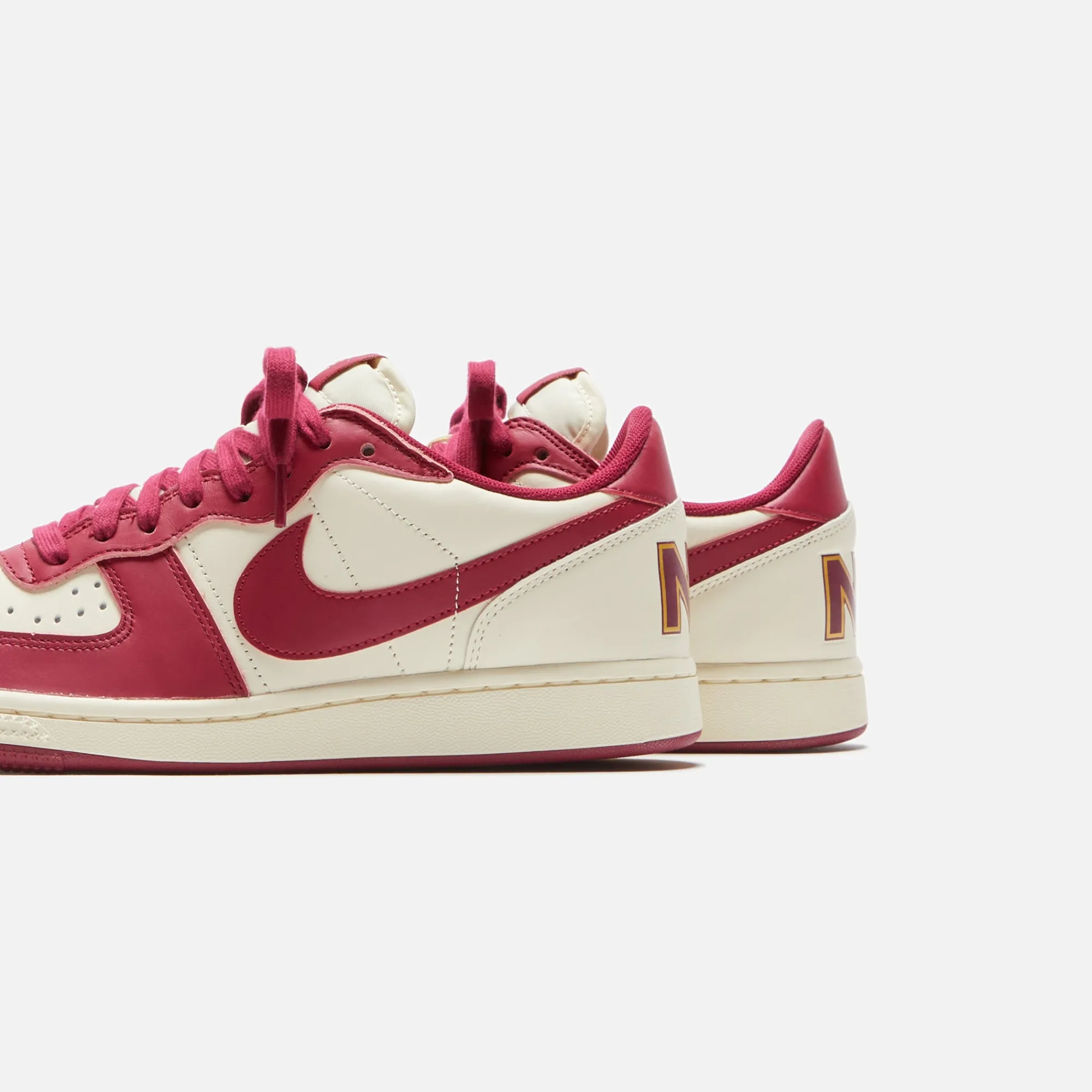 Outlet Nike Terminator Low Ny Vs. Ny Coconut Milk / Noble Red / Metallic Gold