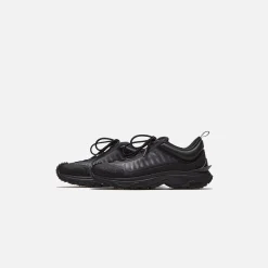 Sale Moncler Trailgrip Lite Low Top Sneakers Black