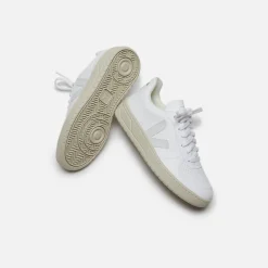 Cheap Veja V-10 C.W.L. Extra White