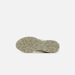 Shop Veja Venturi Alveomesh Cwl White / Pierre / Natural