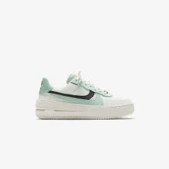 Hot Nike Wmns Air Force 1 Plt.Af.Orm Sc Barely Green / Enamel Green