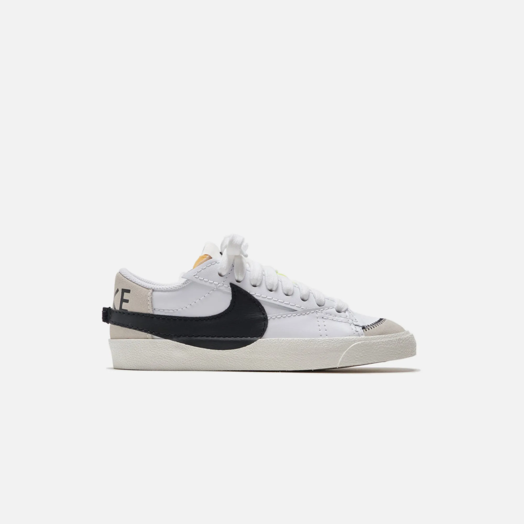 Discount Nike Wmns Blazer Low `77 Jumbo White / Black / Sail