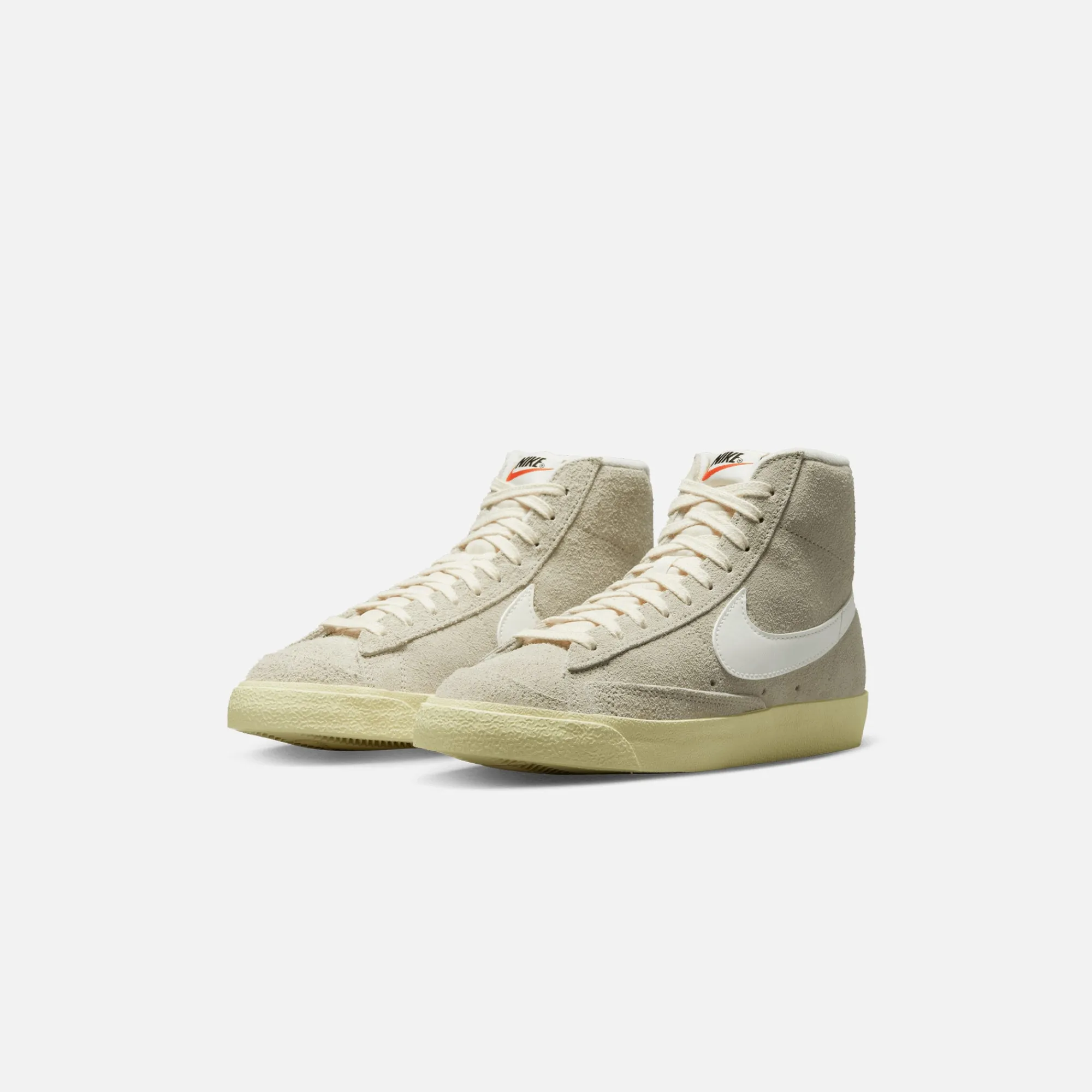 Online Nike Wmns Blazer Mid `77 Vintage Light Bone / Sail / Alabaster / Black