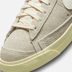 Online Nike Wmns Blazer Mid `77 Vintage Light Bone / Sail / Alabaster / Black