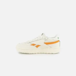 Store Reebok Wmns Club C Double Revenge Chalk / Green / Peach Fuzz