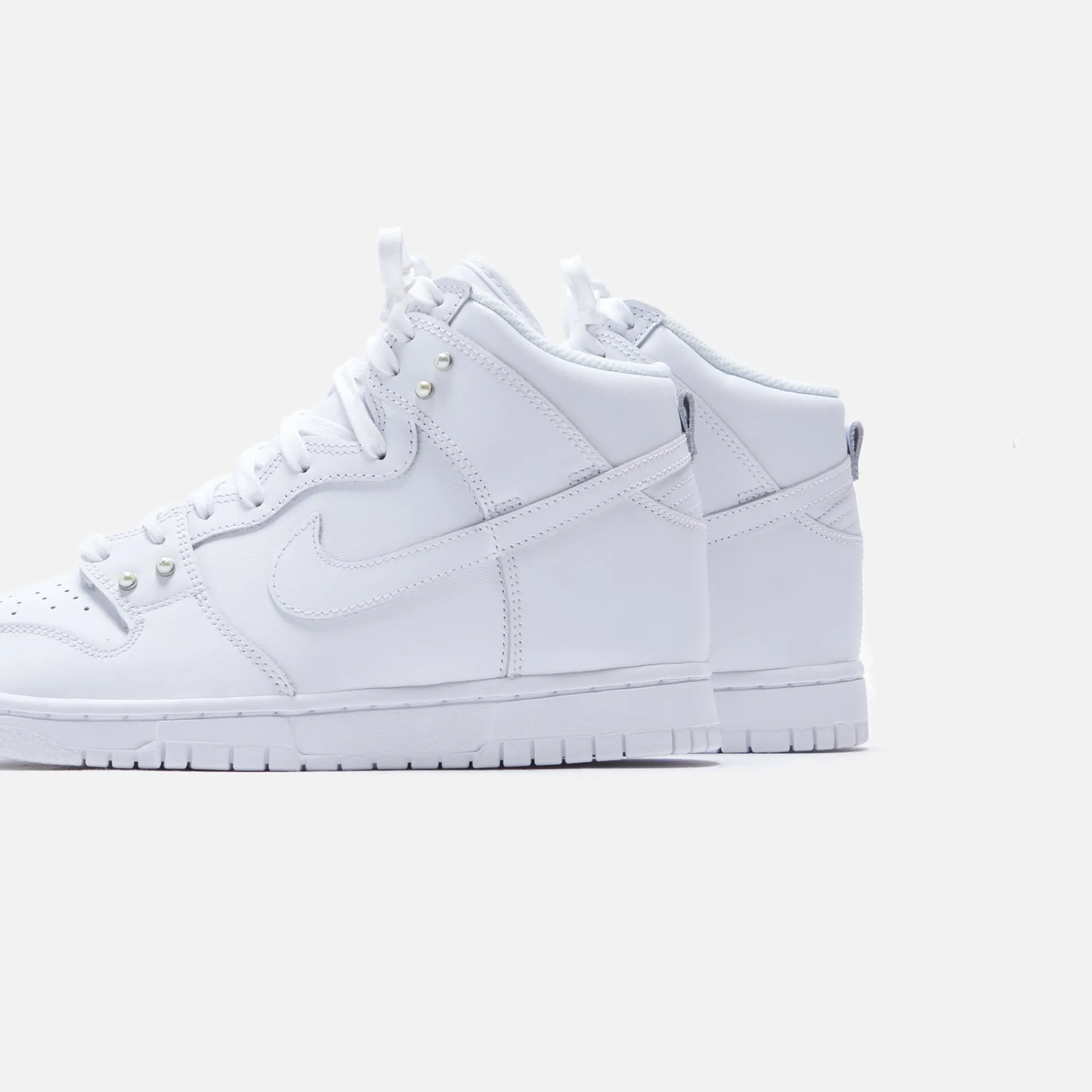 Sale Nike Wmns Dunk High Se White / Metallic Silver / Sail