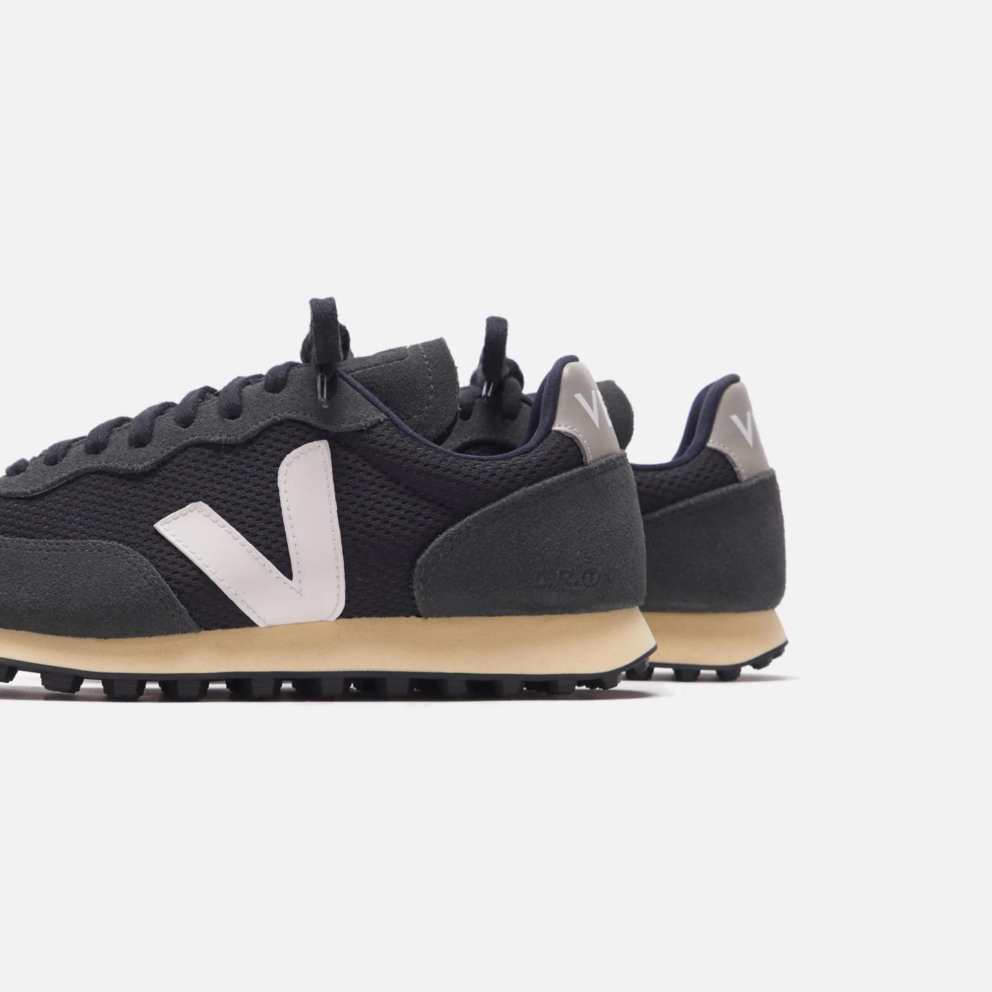 Store Veja Wmns Rio Alveomesh Branco Black / White Oxford / Grey