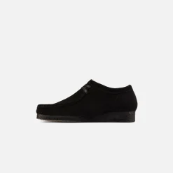Shop Clarks Wmns Wallabee Low Black Suede
